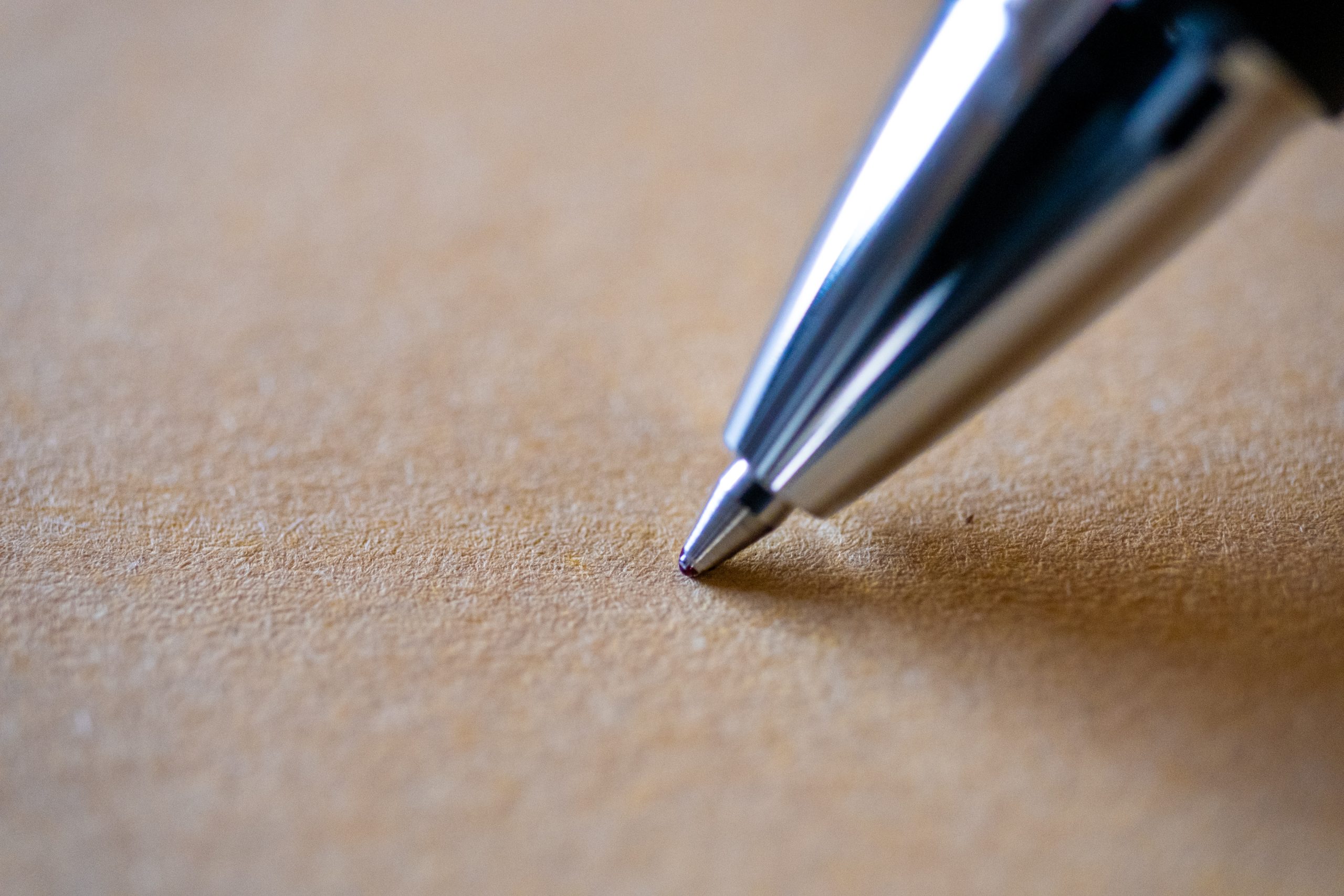 Uni Jetstream pen on a desk